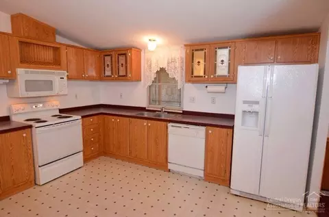 53435 Deep Woods Rd, La Pine, OR 97739 photo 13