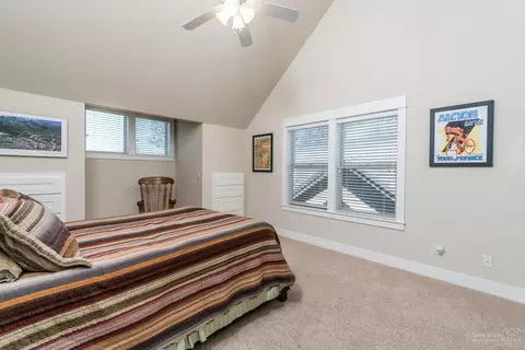 61837 Fall Creek Loop, Bend, OR 97702 photo 17