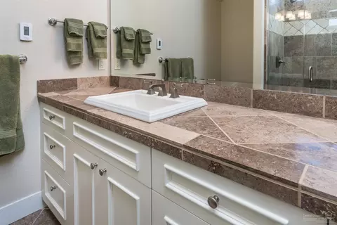 61837 Fall Creek Loop, Bend, OR 97702 photo 18