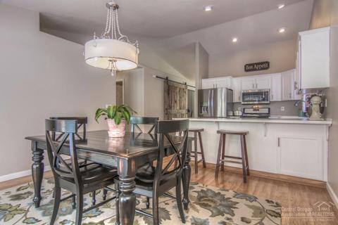 62809 Timberline Ct, Bend, OR 97701 photo 6