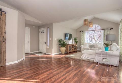 62809 Timberline Ct, Bend, OR 97701 photo 9