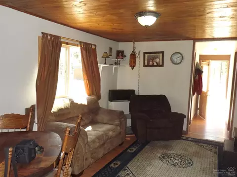 52065 Dustan Rd, La Pine, OR 97739 photo 4