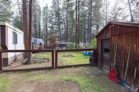 61140 Chuckanut Dr, Bend, OR 97702 photo 7