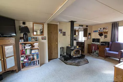 61140 Chuckanut Dr, Bend, OR 97702 photo 9