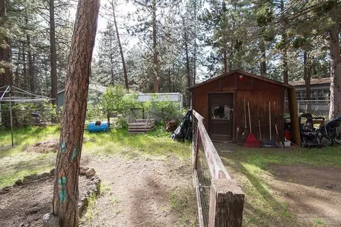 61140 Chuckanut Dr, Bend, OR 97702 photo 6