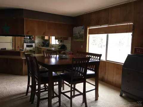 18140 2nd Ave, Bend, OR 97701 photo 10
