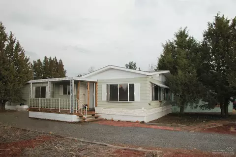18140 2nd Ave, Bend, OR 97701 photo 1