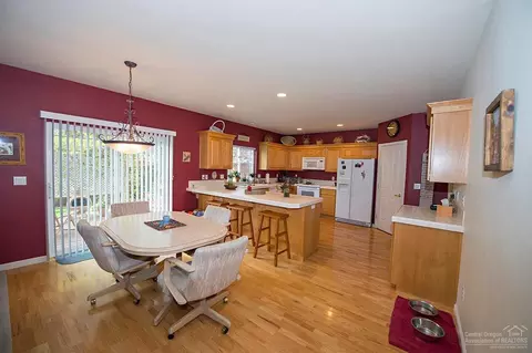 19980 Heron Loop, Bend, OR 97702 photo 5
