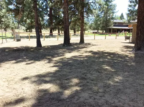 22280 Calgary Ln, Bend, OR 97702 photo 21