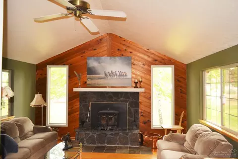 22280 Calgary Ln, Bend, OR 97702 photo 5