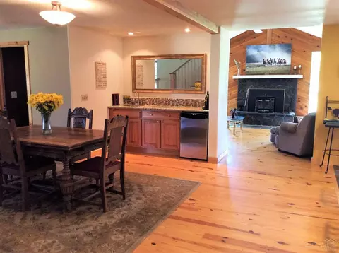 22280 Calgary Ln, Bend, OR 97702 photo 4