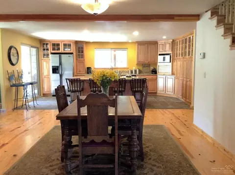 22280 Calgary Ln, Bend, OR 97702 photo 6