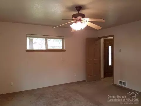 1093 E Cascade Ave, Sisters, OR 97759 photo 10