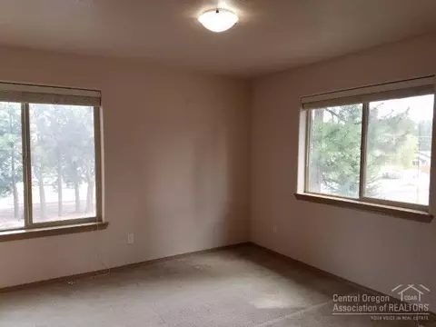 1093 E Cascade Ave, Sisters, OR 97759 photo 19