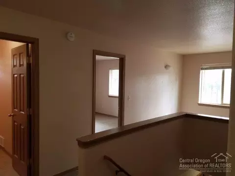 1093 E Cascade Ave, Sisters, OR 97759 photo 15