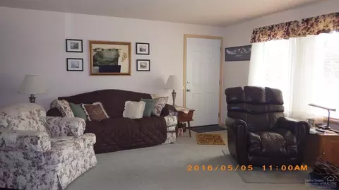 6642 Reeve Rd, La Pine, OR 97739 photo 8