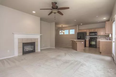 2794 NE Sedalia Loop, Bend, OR 97701 photo 6