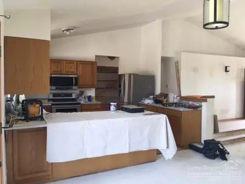 20970 Limestone Ave, Bend, OR 97701 photo 14