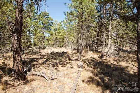 62800 Imbler Dr, Bend, OR 97703 photo 2