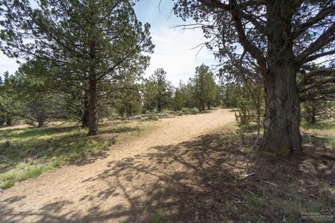 64555 Research Rd, Bend, OR 97701 photo 23