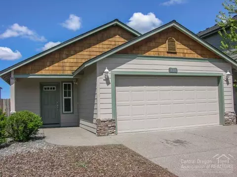 831 NE Locksley Dr, Bend, OR 97701 photo 22