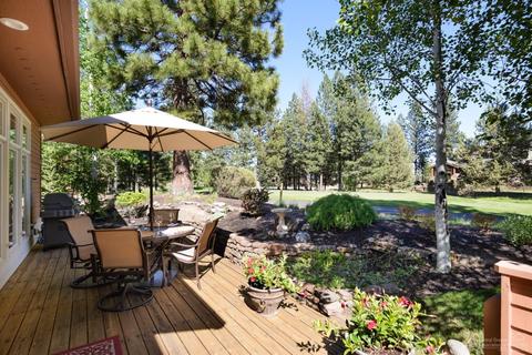 19581 Simpson Ave, Bend, OR 97702 photo 2