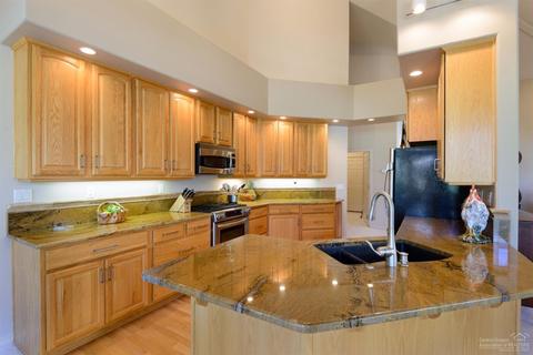 19581 Simpson Ave, Bend, OR 97702 photo 8