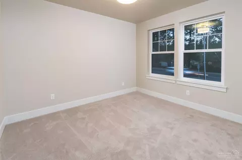 1367 NW Elgin Ave, Bend, OR 97703 photo 17