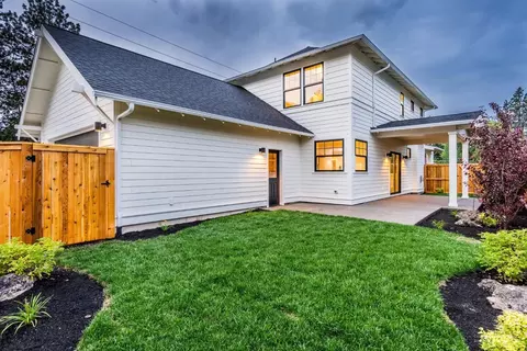 1367 NW Elgin Ave, Bend, OR 97703 photo 3
