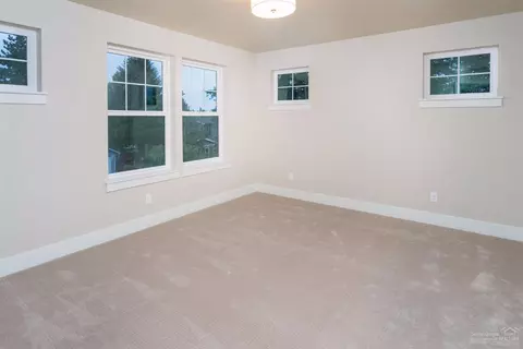1367 NW Elgin Ave, Bend, OR 97703 photo 15
