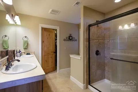 61423 Sunbrook Dr, Bend, OR 97702 photo 6
