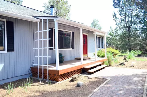 64280 Hunnell Rd, Bend, OR 97703 photo 2