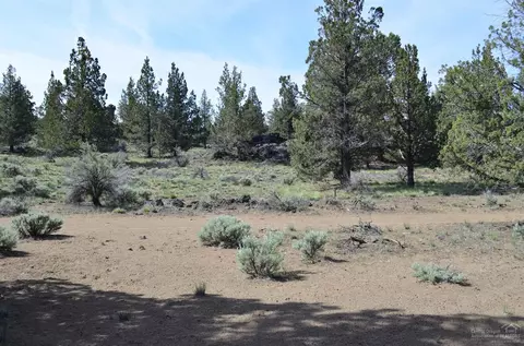 64280 Hunnell Rd, Bend, OR 97703 photo 17