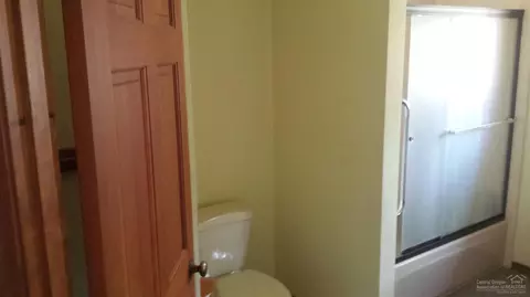 63393 Overtree Rd, Bend, OR 97701 photo 18