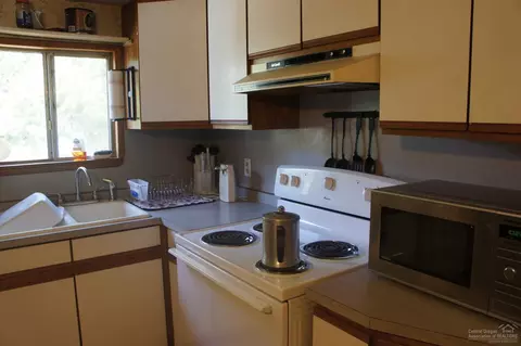15849 Juniper Rd, La Pine, OR 97739 photo 6