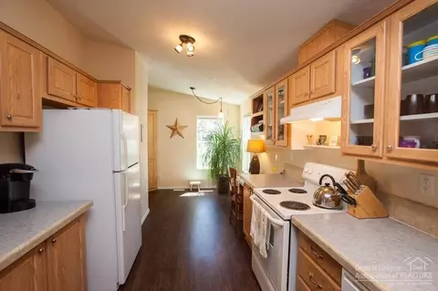19926 Pine Cone Dr, Bend, OR 97702 photo 14