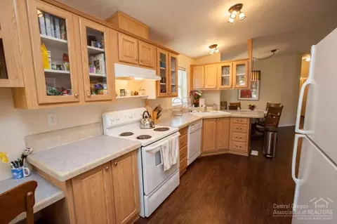 19926 Pine Cone Dr, Bend, OR 97702 photo 13