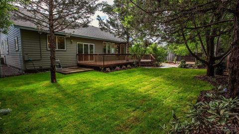 821 SE Shadowood Dr, Bend, OR 97702 photo 18