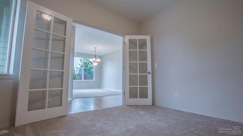 821 SE Shadowood Dr, Bend, OR 97702 photo 12