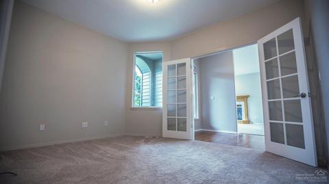 821 SE Shadowood Dr, Bend, OR 97702 photo 11