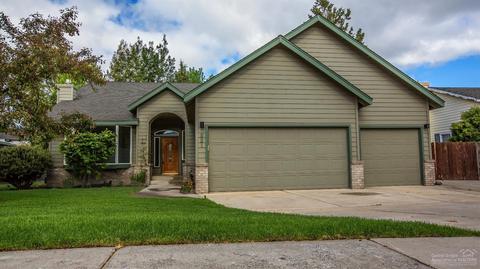 821 SE Shadowood Dr, Bend, OR 97702 photo 1