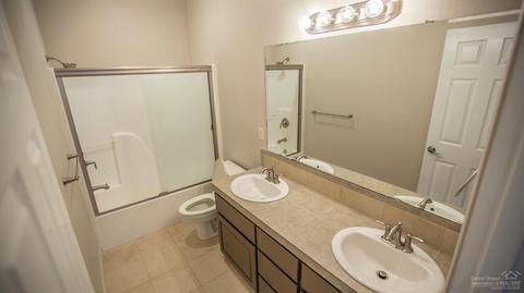 821 SE Shadowood Dr, Bend, OR 97702 photo 14