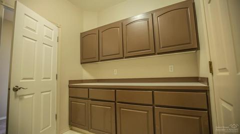 821 SE Shadowood Dr, Bend, OR 97702 photo 16