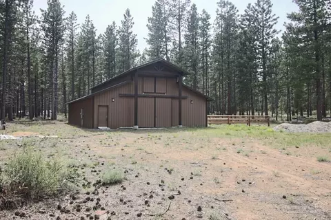 55025 Forest Ln, Bend, OR 97707 photo 1
