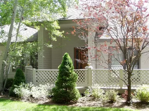 60881 SE Willow Creek Loop, Bend, OR 97702 photo 3