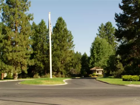 60881 SE Willow Creek Loop, Bend, OR 97702 photo 7