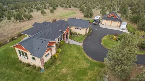 60692 Brasada Way, Bend, OR 97702 photo 2