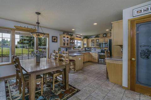 22574 Calgary Dr, Bend, OR 97702 photo 7