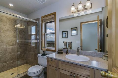 22574 Calgary Dr, Bend, OR 97702 photo 12
