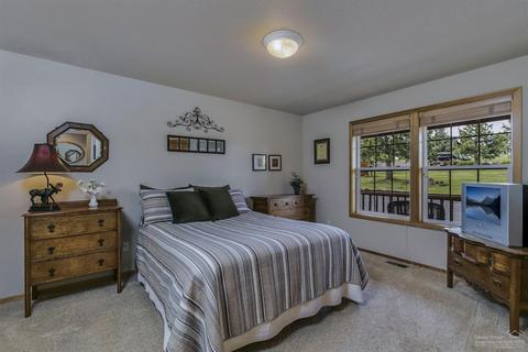 22574 Calgary Dr, Bend, OR 97702 photo 11